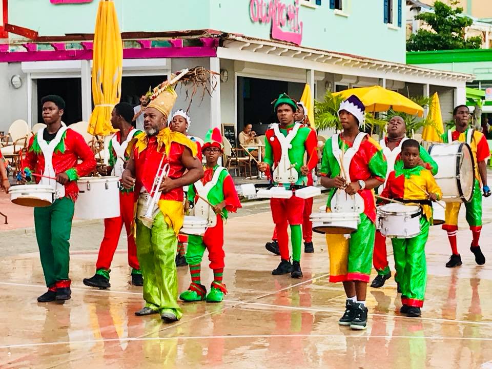 25353642_584720258549551_1768357317129203168_n