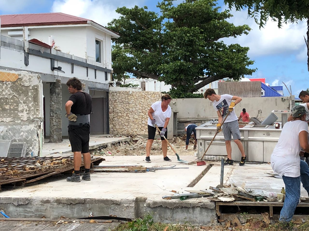 664554f2-4395-47d2-a9b6-4b03d13797e8