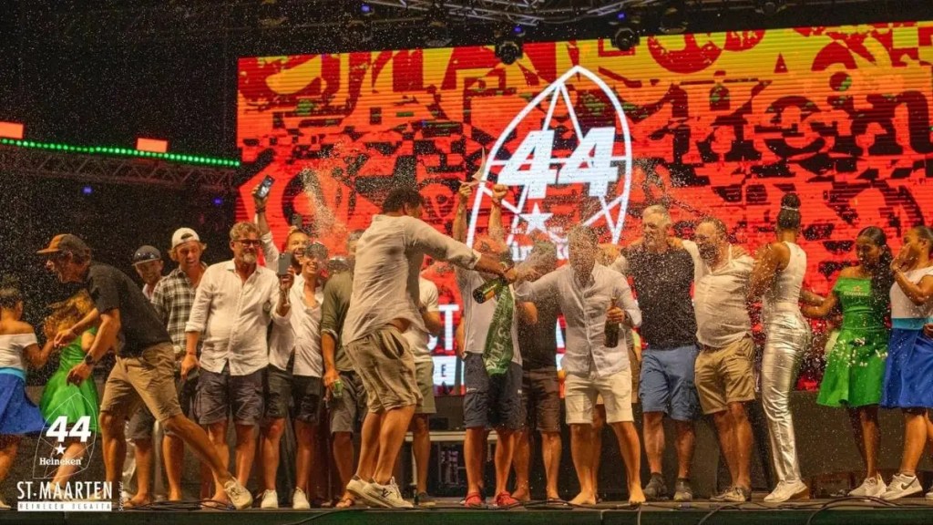 Greenzone Partys überall auf der Insel in den besten Locations.