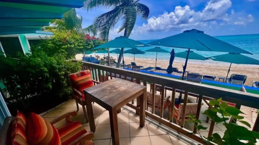 Herrlicher Blick aus dem Azure Hotel & Art Studio