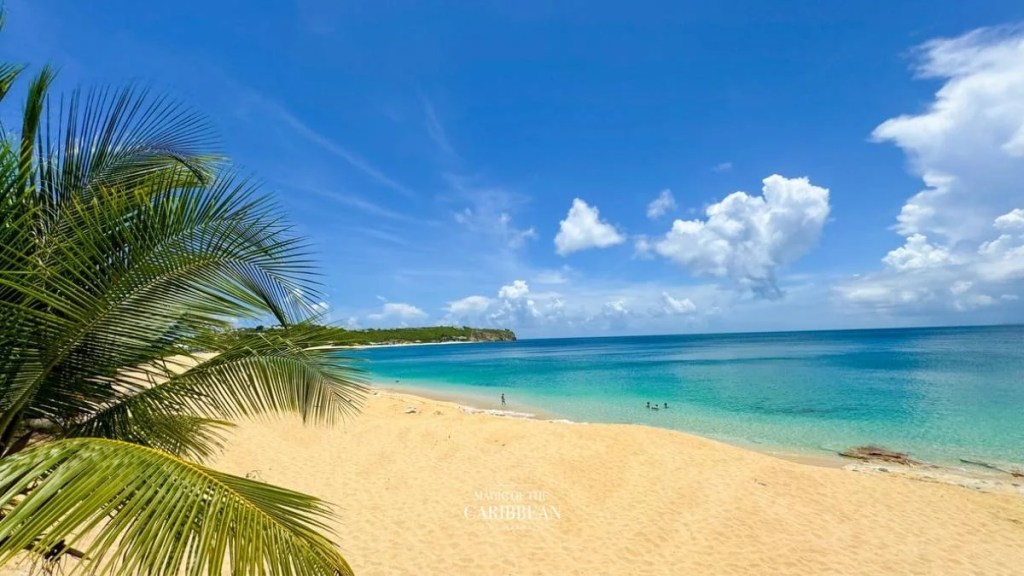 Baie Rouge  - Strände