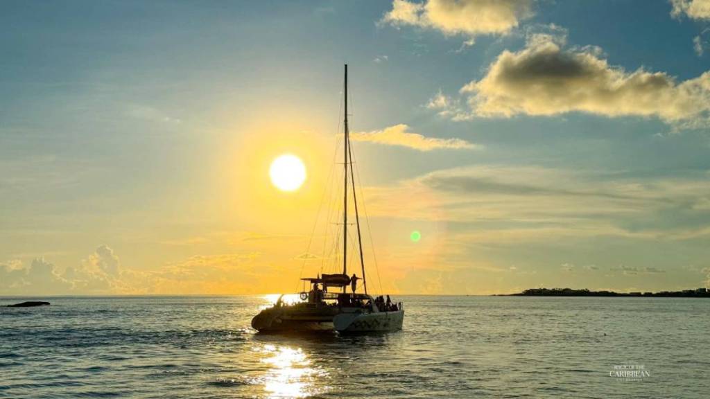 Unternehmt eine tolle Katamaran Tour auf Sint Maarten